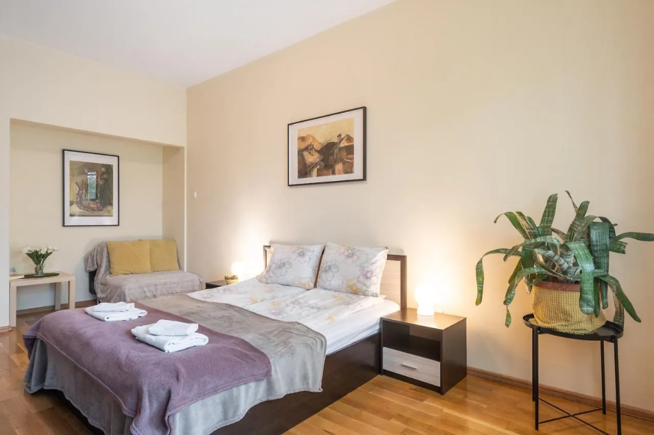 Sofia Day And Night Apartment Bulgaria