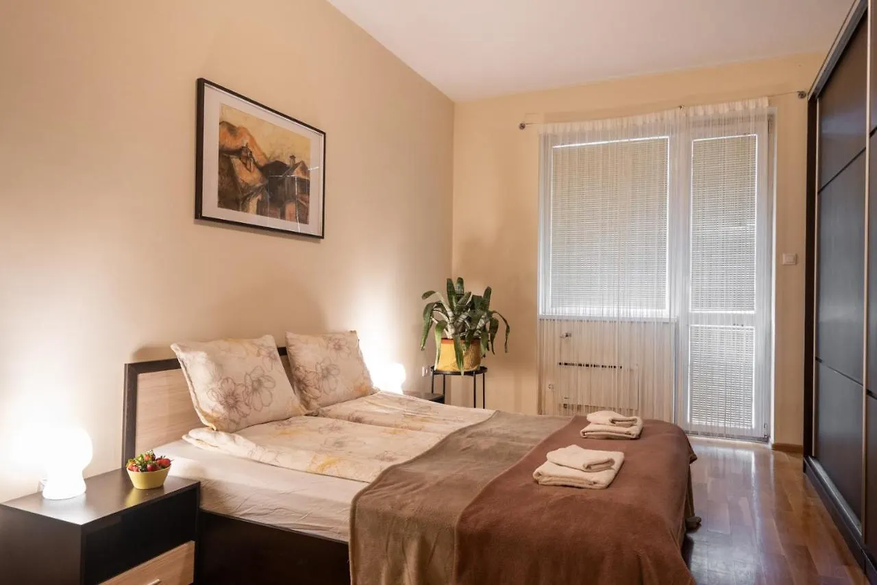 Sofia Day And Night Apartment Bulgaria